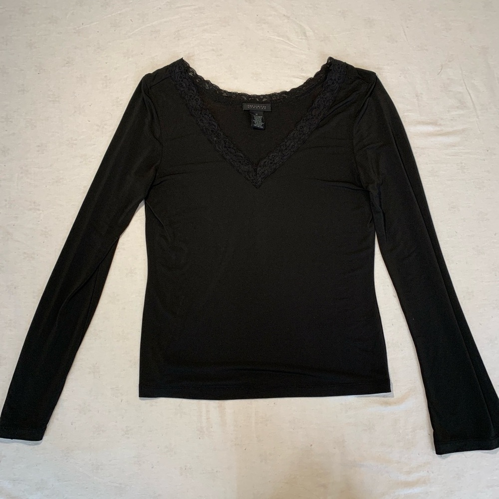 The Limited Black V-Neck Long Sleeve Lace Trim Top